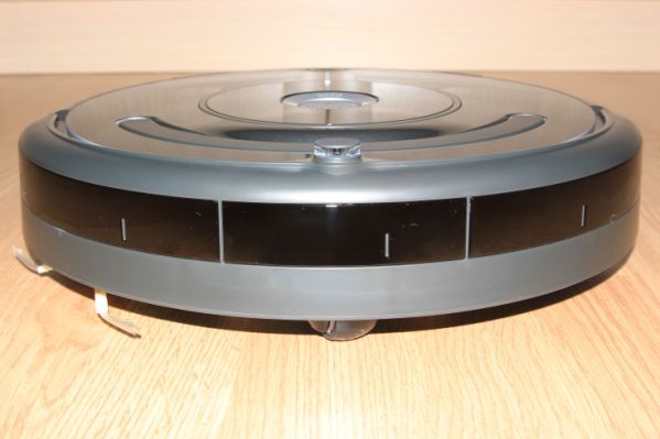 Обзор умного пылесоса iRobot Roomba 676