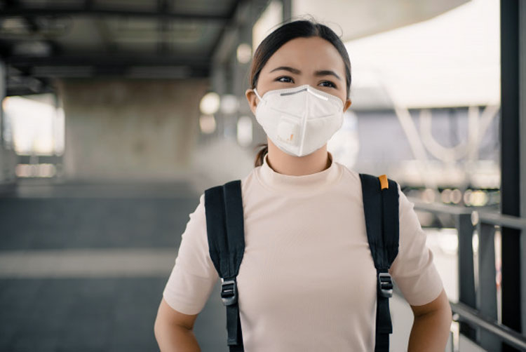 Свыше 700 технологических компаний в Китае начали делать медицинские маски