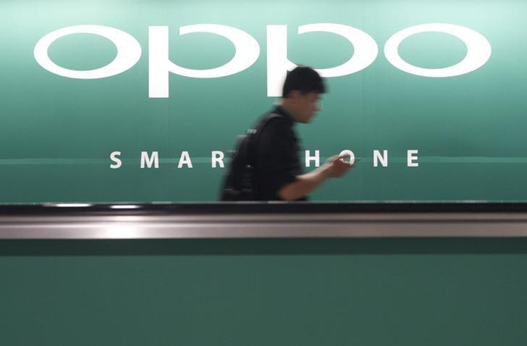 OPPO готовит производительный смартфон с 6,5 экраном Full HD+ и квадрокамерой