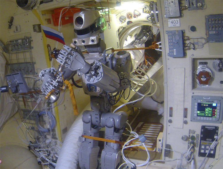 Антропоморфный российский робот будет востребован на окололунной станции